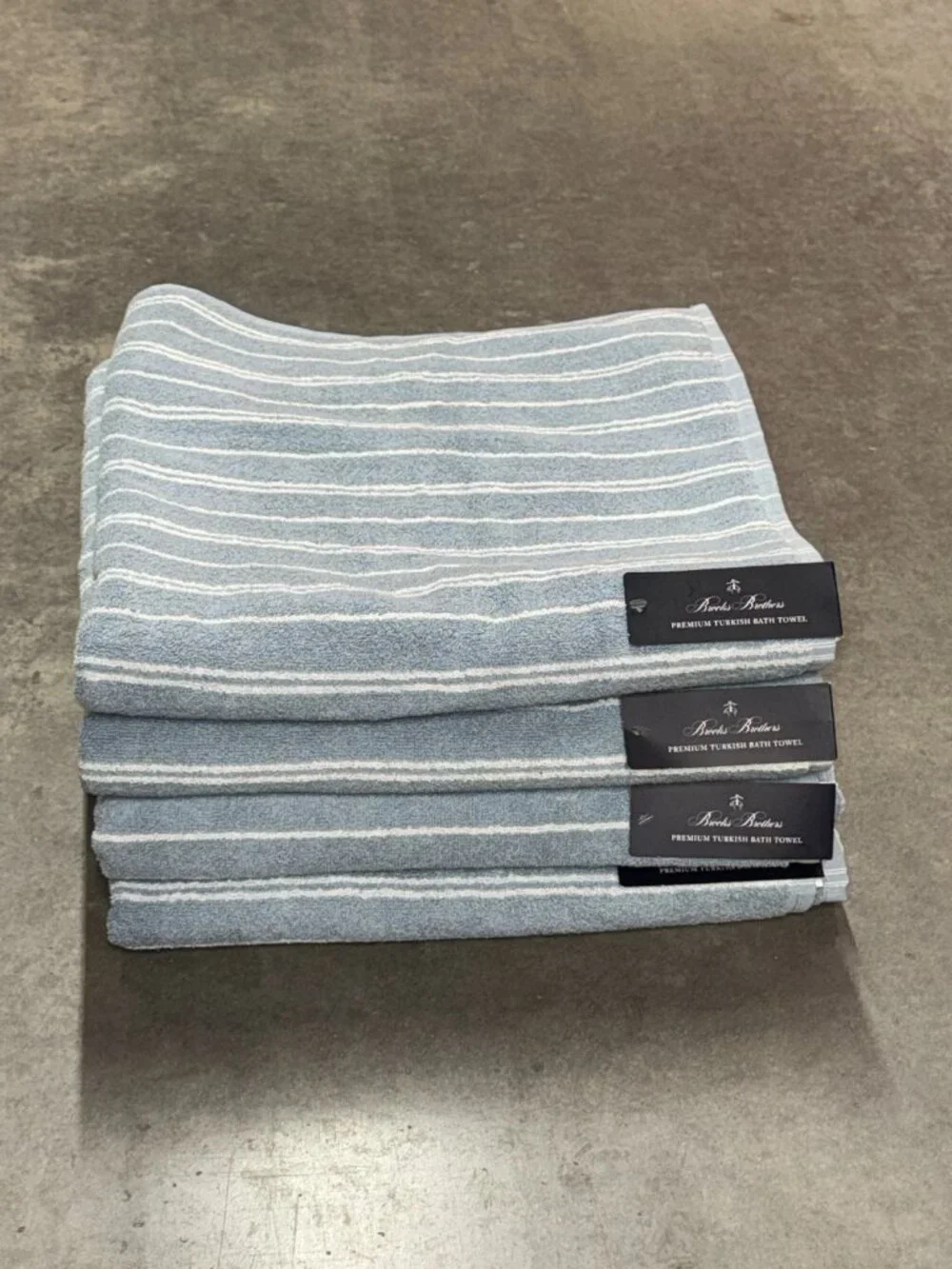 4 Brooks Brothers Premium Turkish Cotton Bath Towels White Blue Gray Stripe